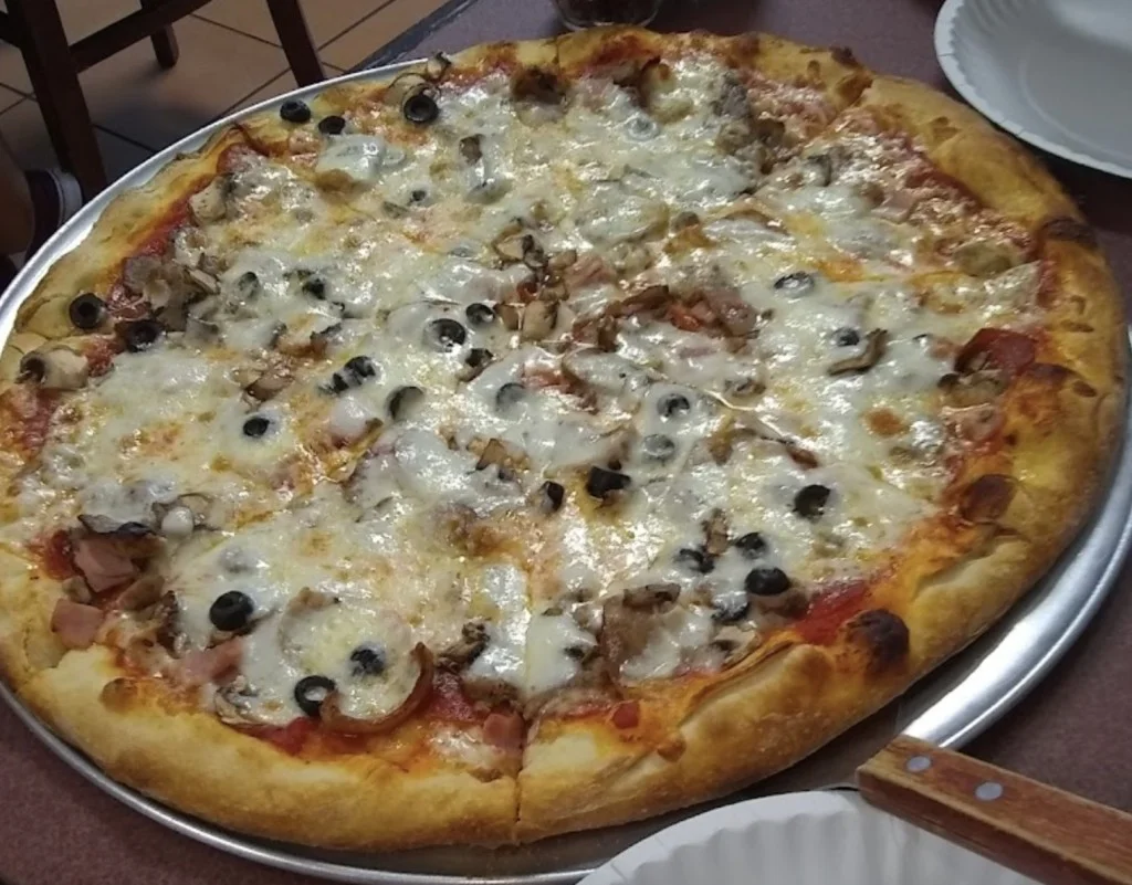 19th Street Italian Bistro's Pizza