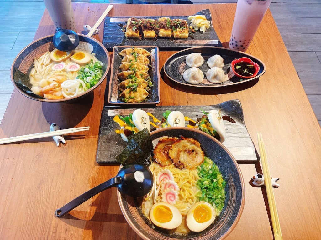 tonkotsu ramen at Good Chef Restaurant