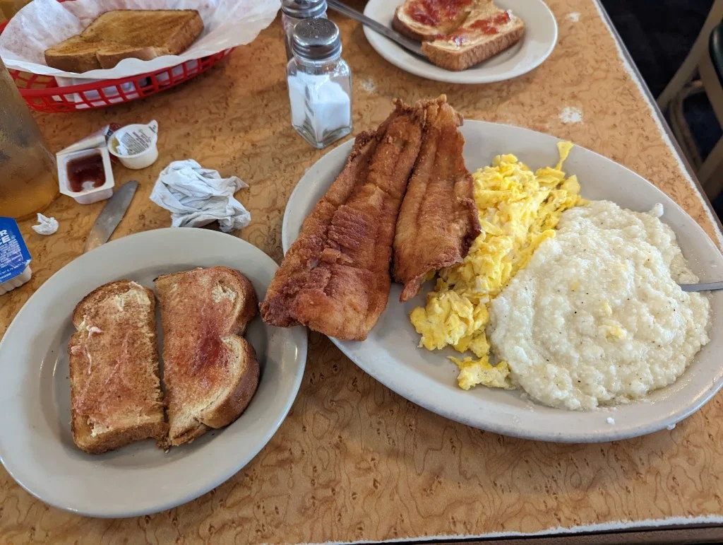 Tommy's Restaurant breakfast in hampton va