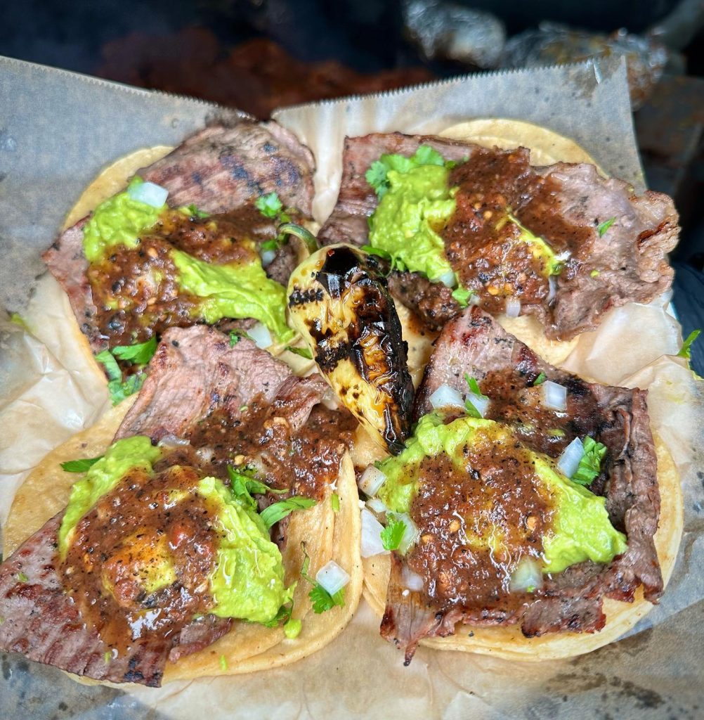 Tacos Los Cholos
