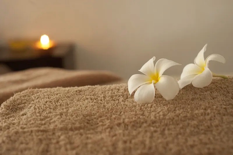 flower massage spa