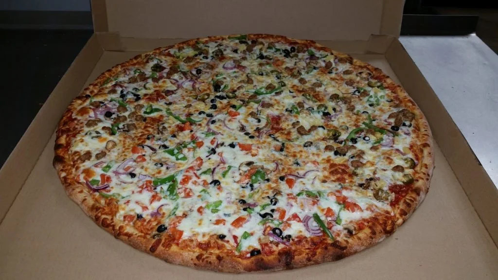 Giant Manhattan Pizza