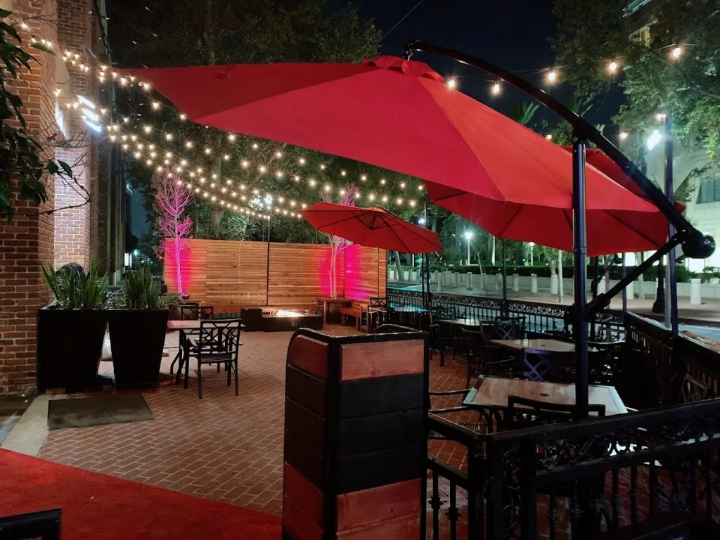 Lava Kitchen and Bar