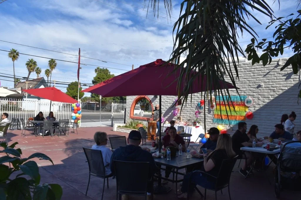 Los Dorados BBQ sitting outdoor