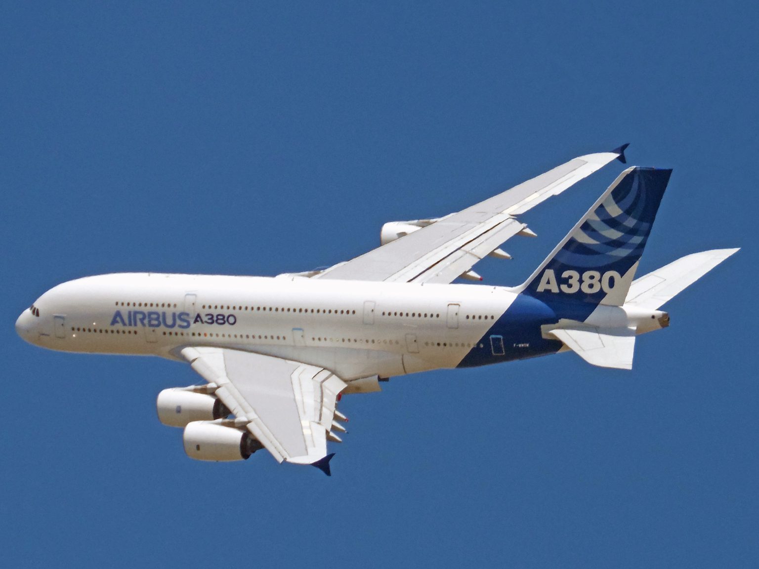 Airbus A380: The Ultimate Guide and Pro-Tips - HopDes