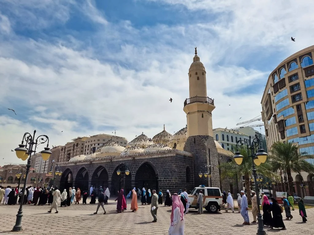 Ghamamah Mosque in Madinah, Saudi Arabia, founded in early 8th century (1)