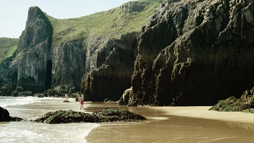 Skrinkle Haven Beach And Church Doors Cove, Manorbier, Pembrokeshire