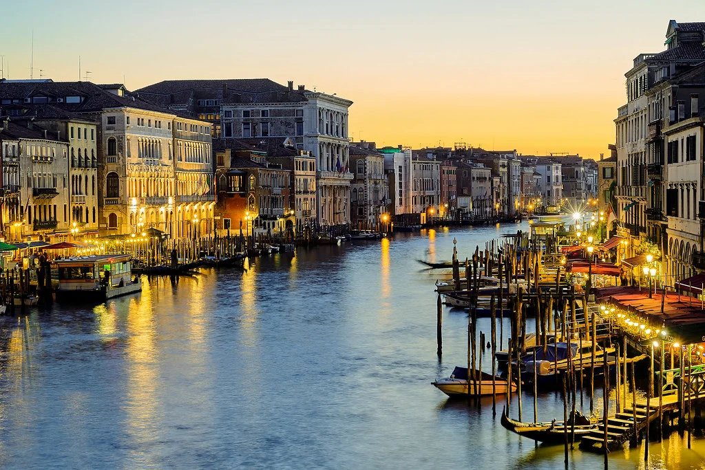 Rialto bridge in Venice, Italy