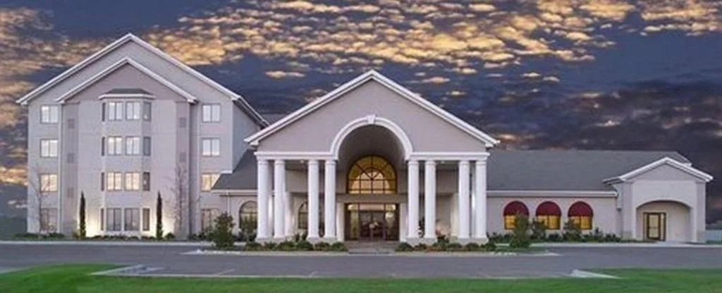 Ashmore Inn & Suites