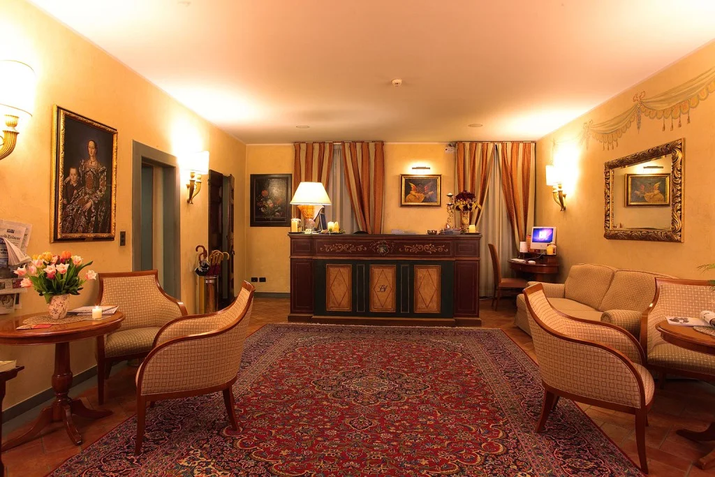 Hotel Davanzati room italy florence