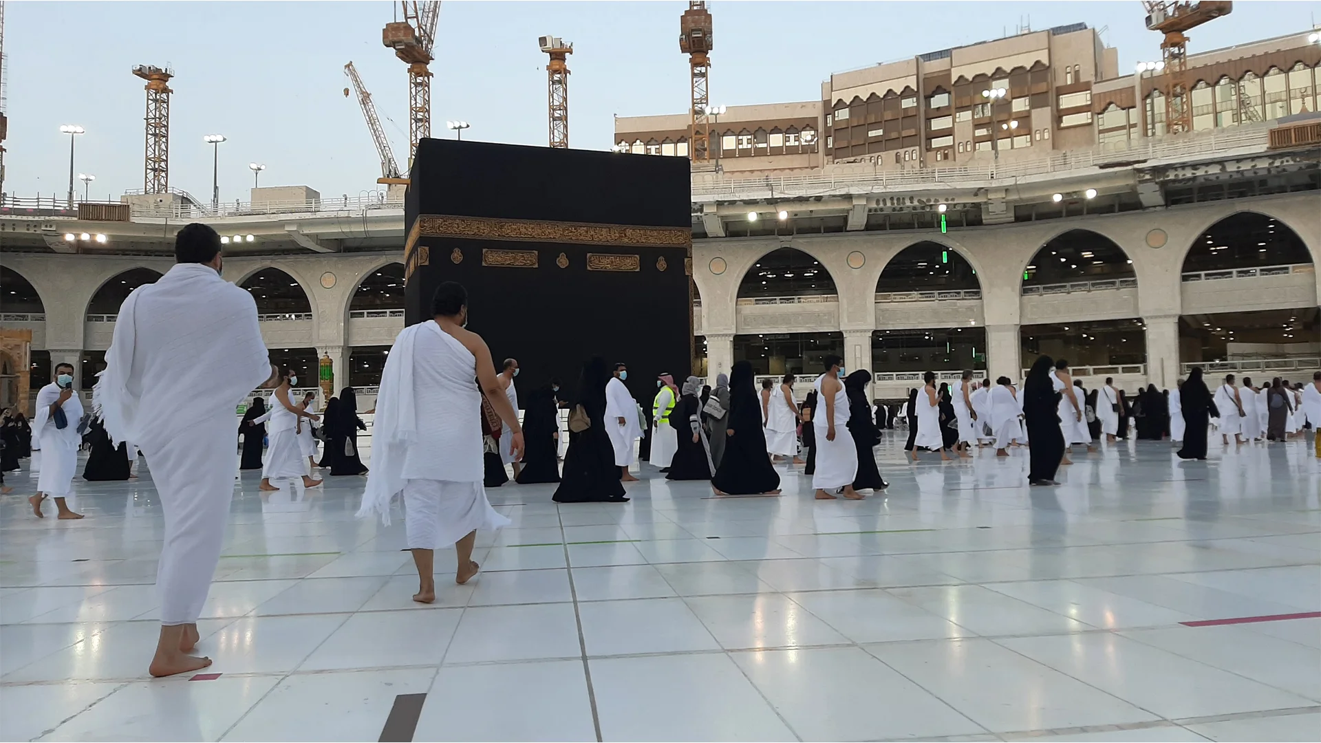 Great Mosque of Mecca, Arabic al-Masjid al-Ḥarām,