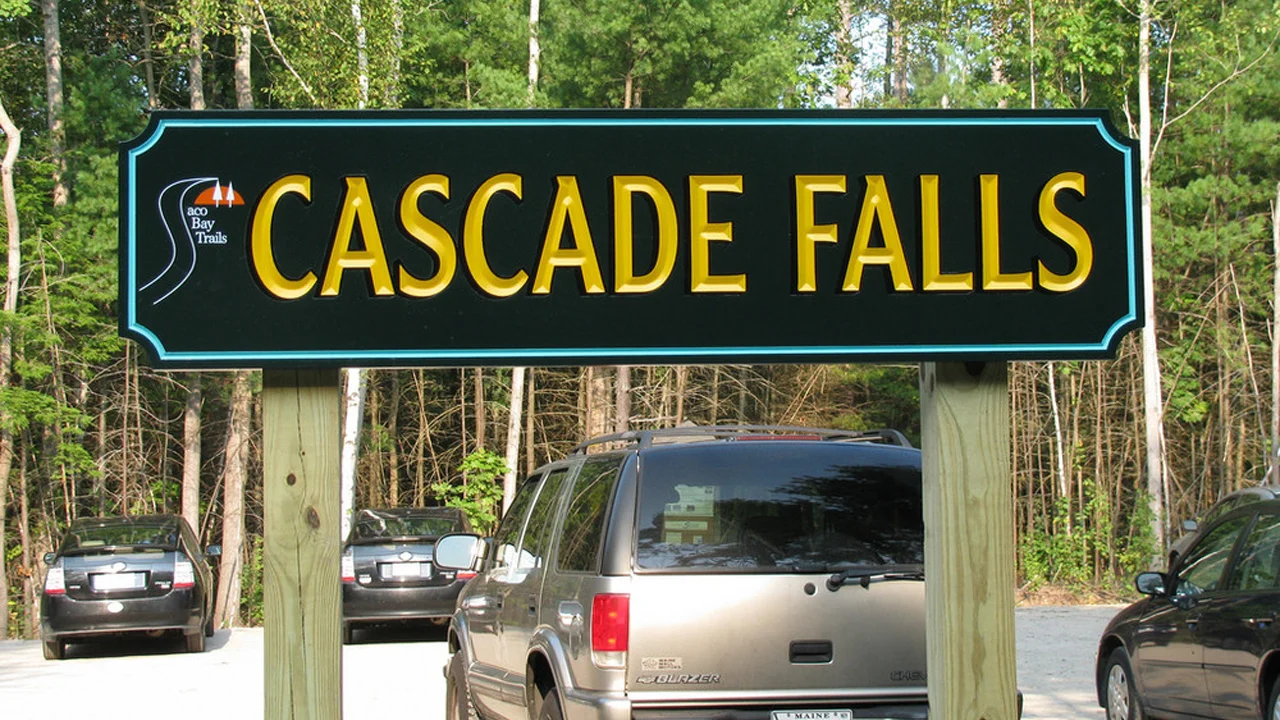 Cascade Falls entrance