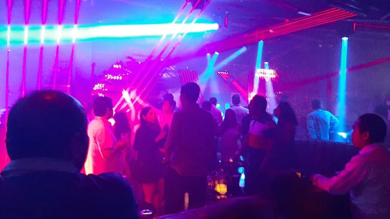 HRoof Club
