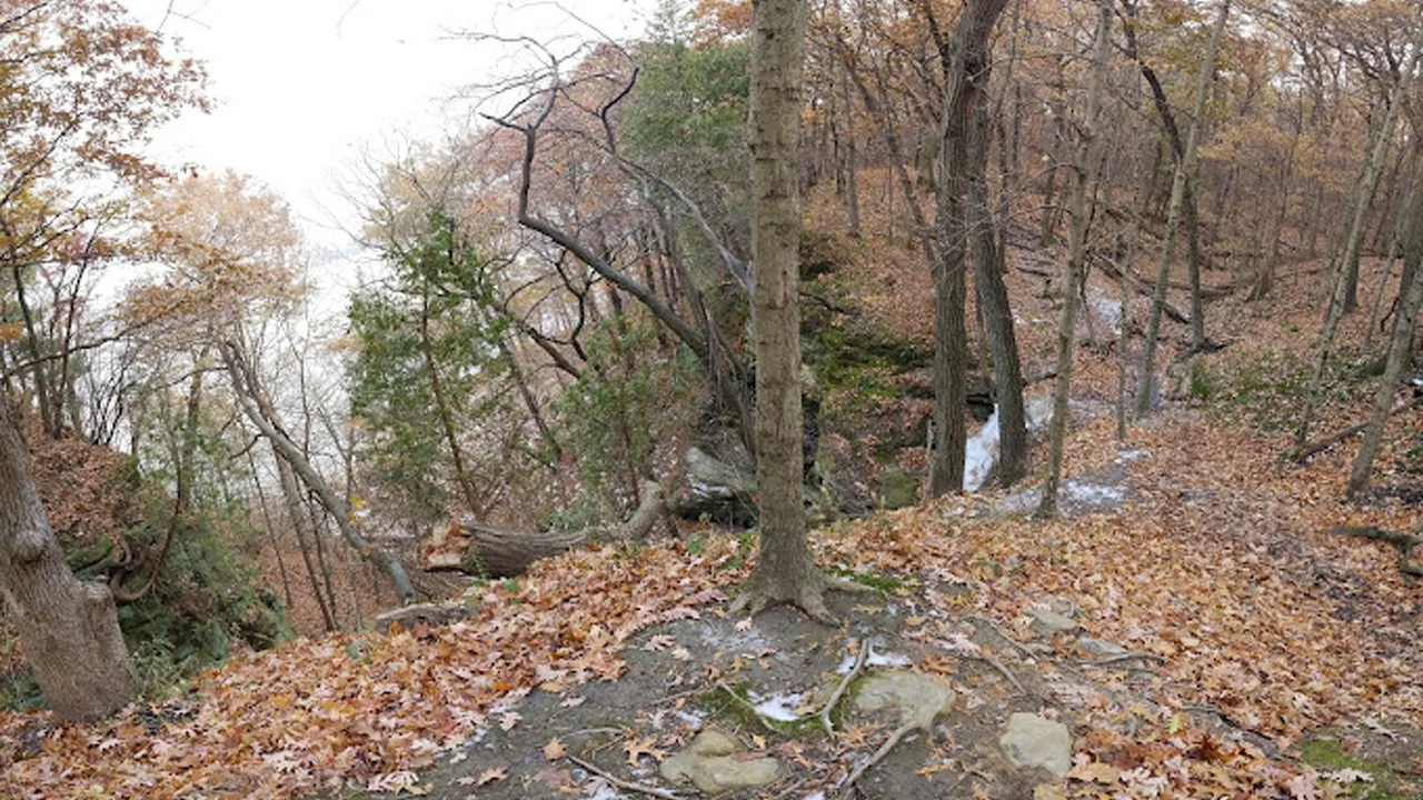 Hennepin Canyon Falls