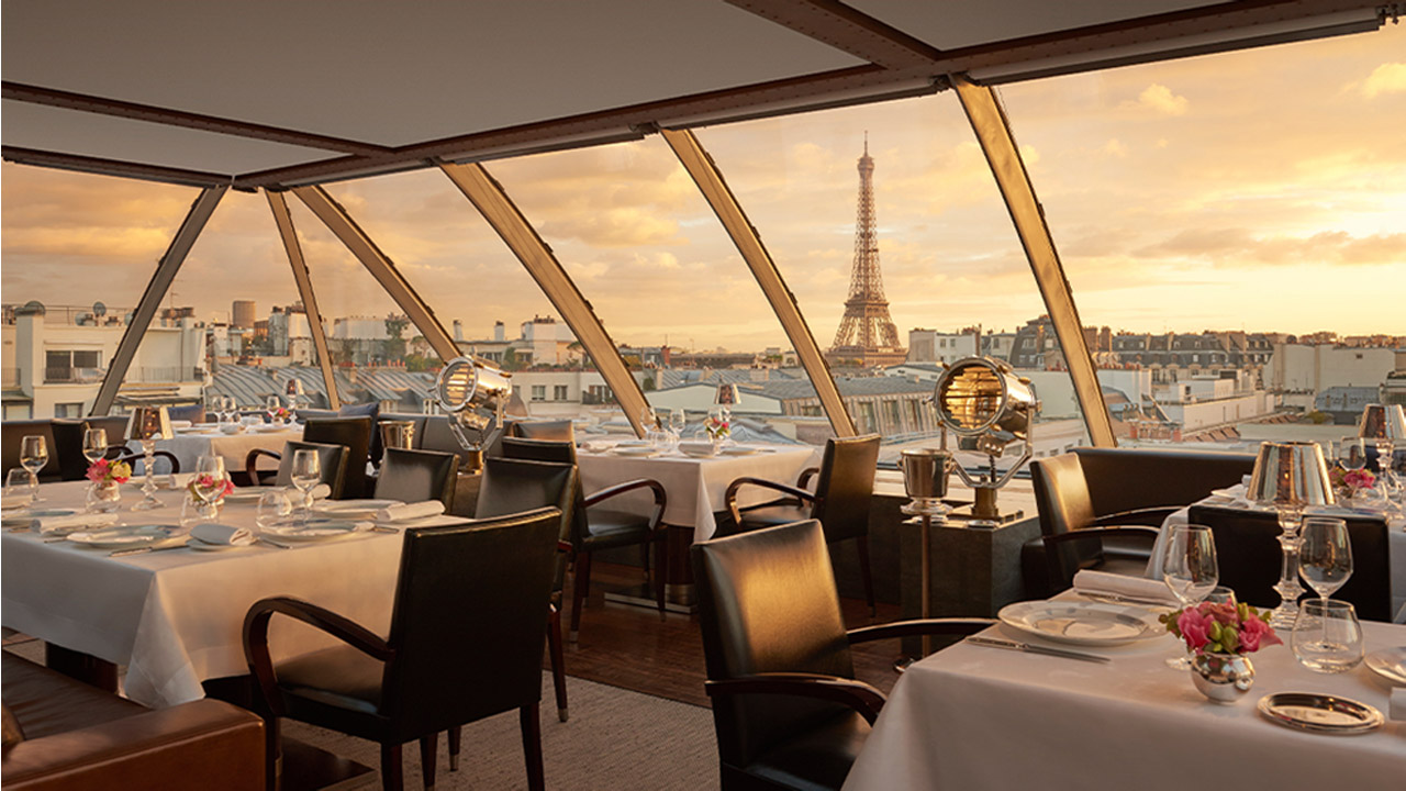 Dining area at L’Oiseau Blanc