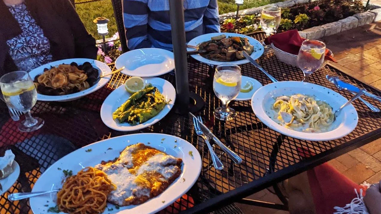 Group of people eating at Sapore Italiano