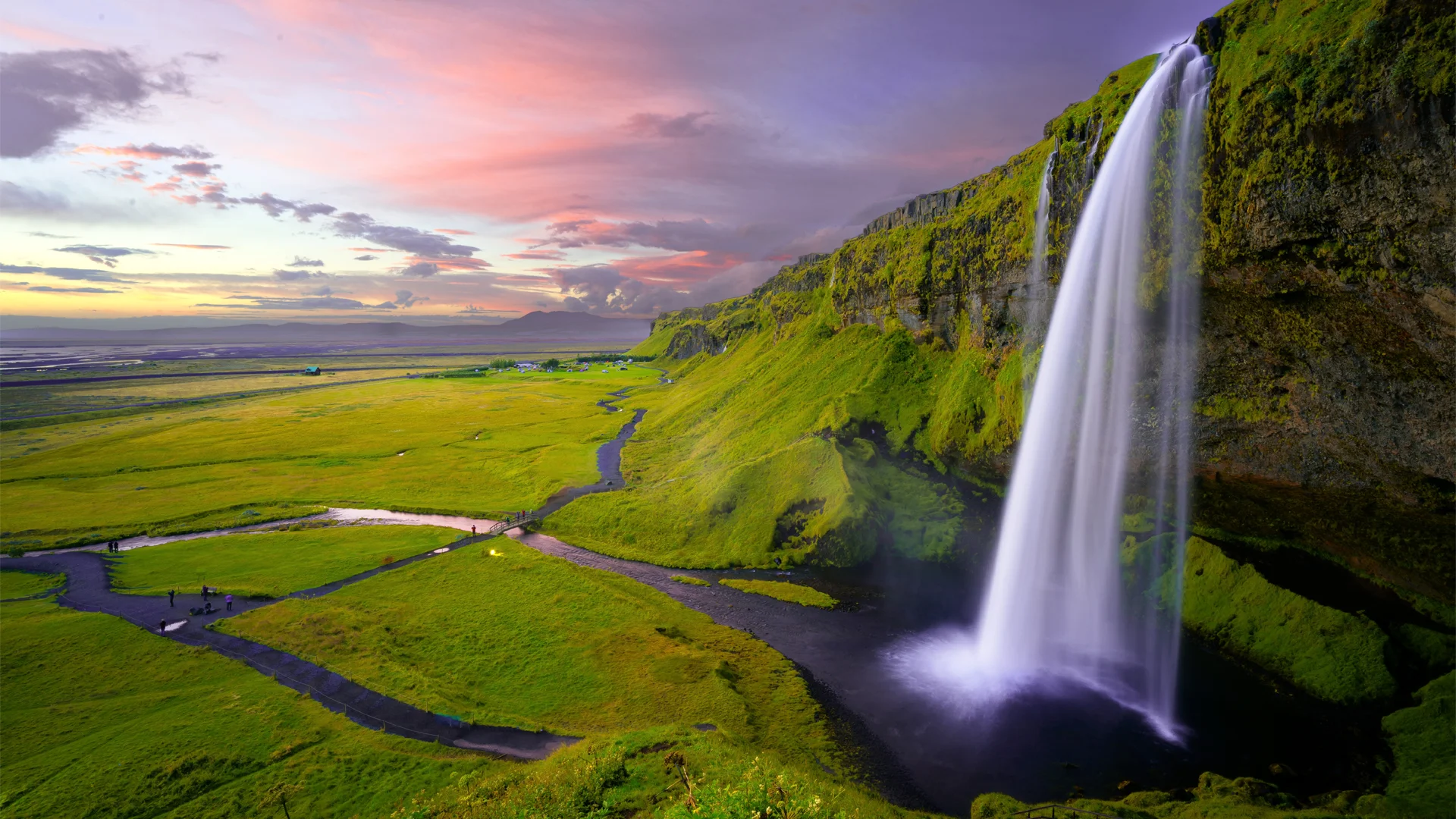 Seljalandsfoss Waterfall