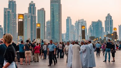 Downtown Dubai Crowd