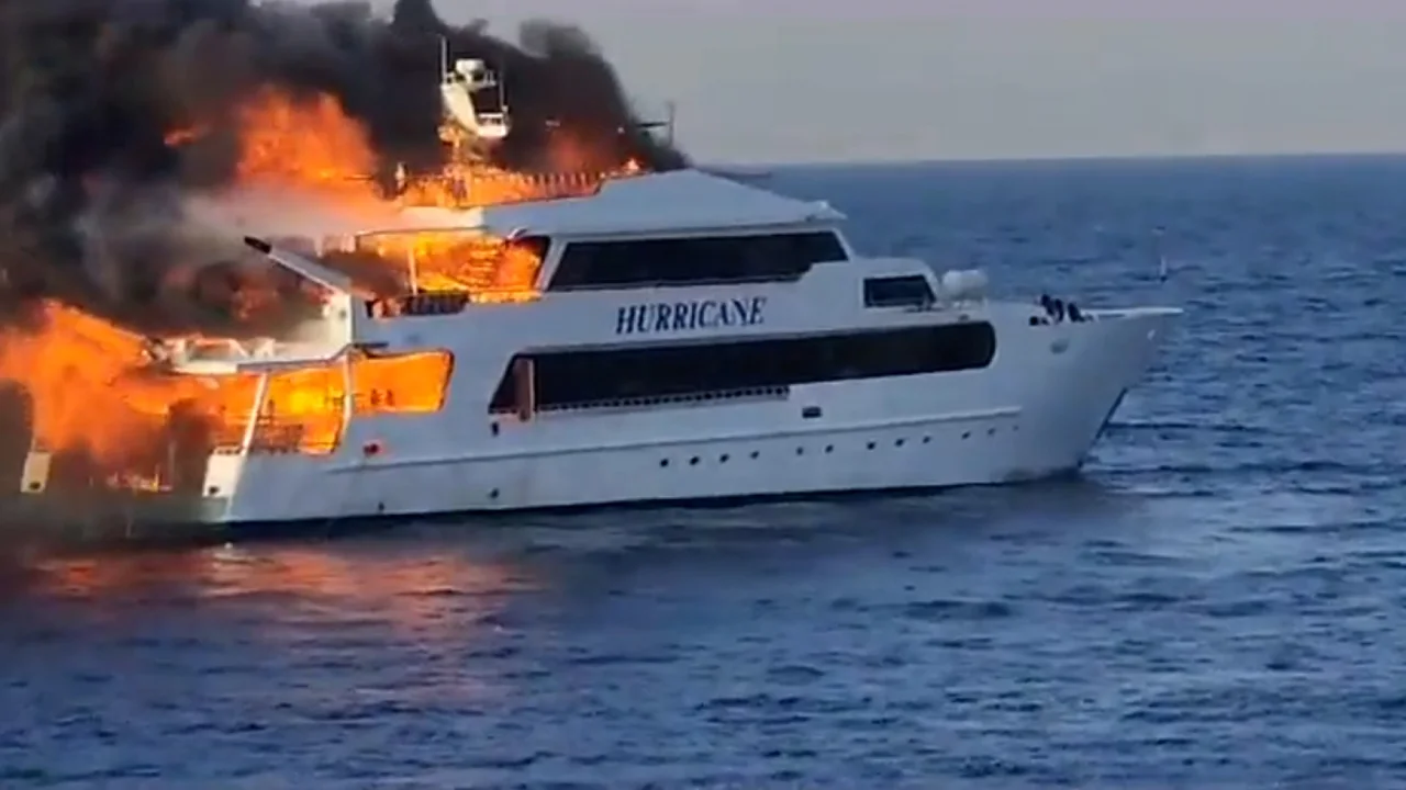 egypt boat on fire
