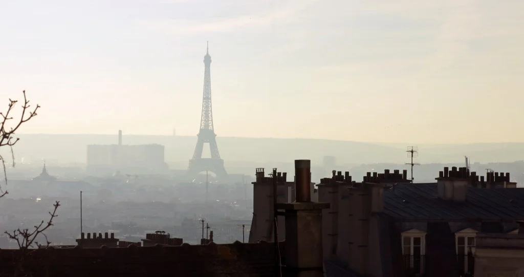 Worst time to visit Paris, Pollution