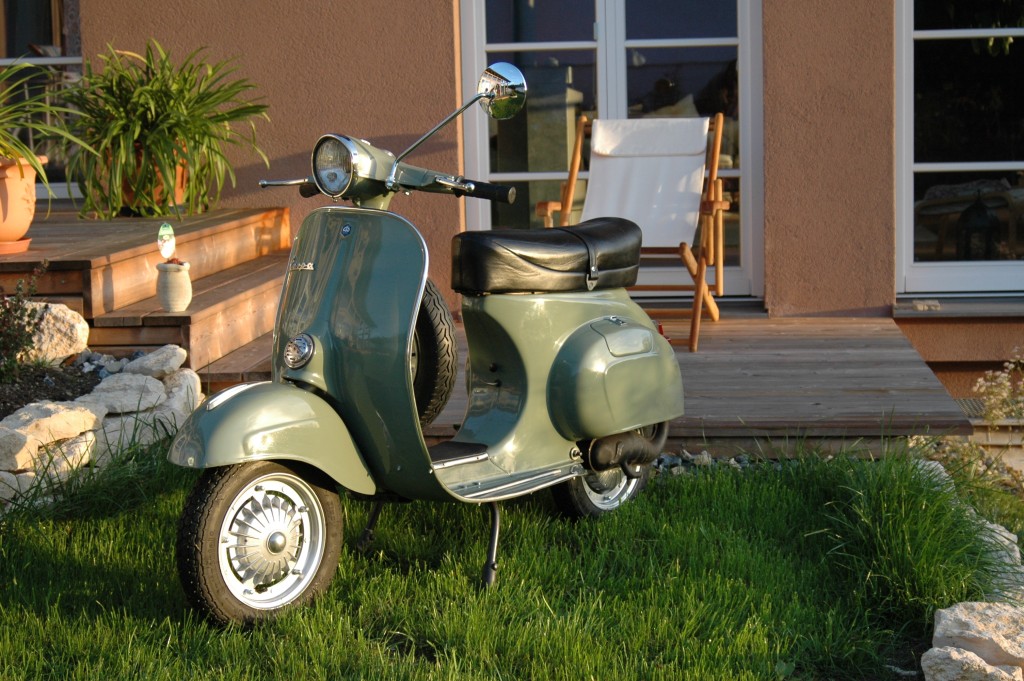 Vespa 125 Primavera ET3 front