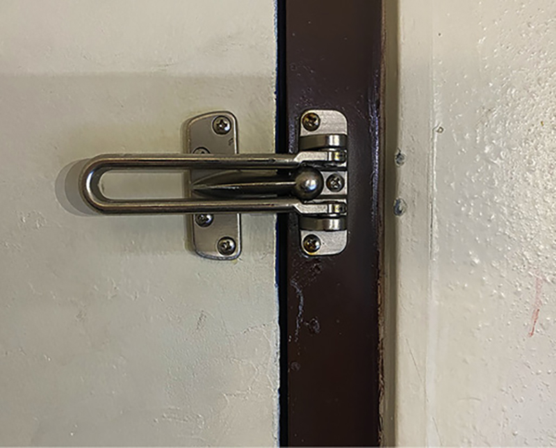 U bar lock