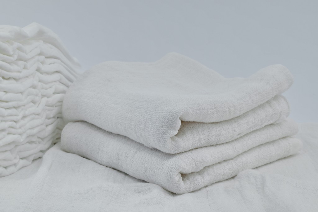 How Hotels Keep Towels White: Tips and Tricks - Creative Homemaking