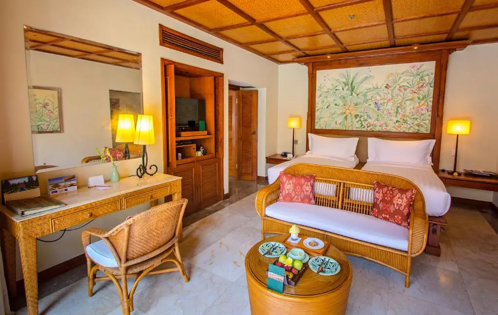 Oberoi Beach Resort Bali: Best Hotel in Bali for Solo Traveler